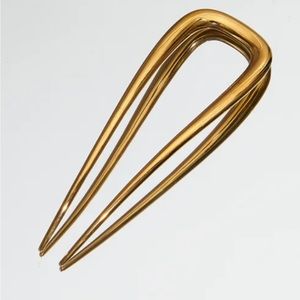 Deborah Pagani Small DP Pin - gold hairpin (Hair Objet)